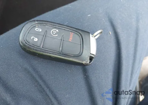 2021 Jeep Cherokee Latitude Plus 4X4 из США, поврежденный, VIN 1C4PJMLB7MD104810